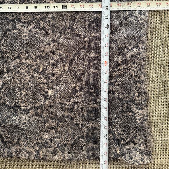 BANANA REPUBLIC NWT Eyelash Texture  Reptile Snake Print Sleeveless Top L - Picture 6 of 6